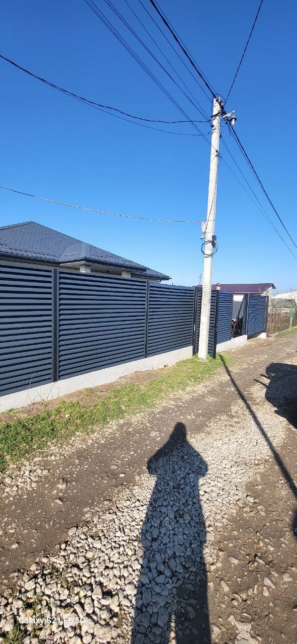 Забор из ламелей еврожалюзи 30м RAL7024/7024 Серый Графит двусторонний фото 1 в Казани
