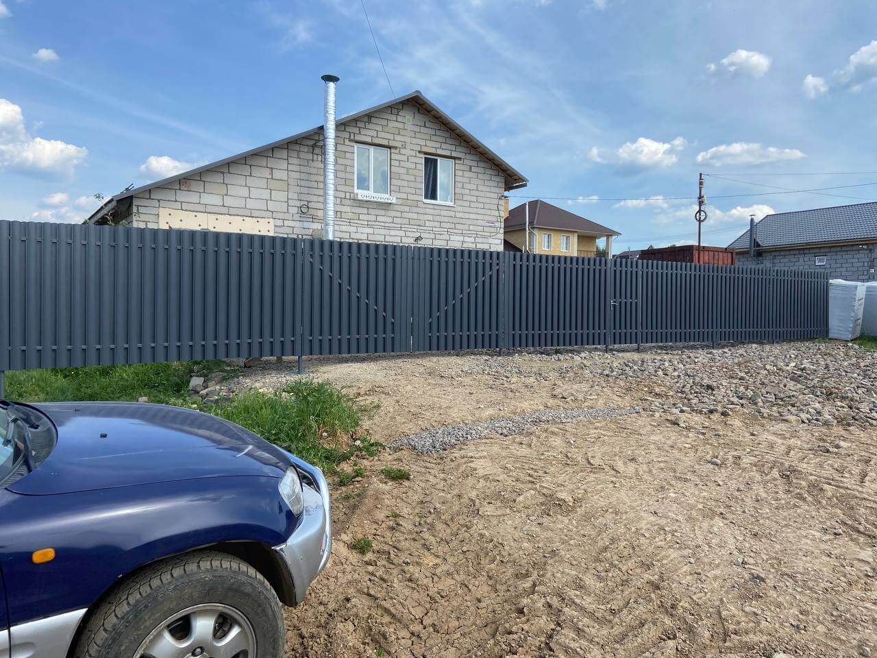 Забор из евроштакетника 16м RAL7024 Серый Графит фото 5 в Казани