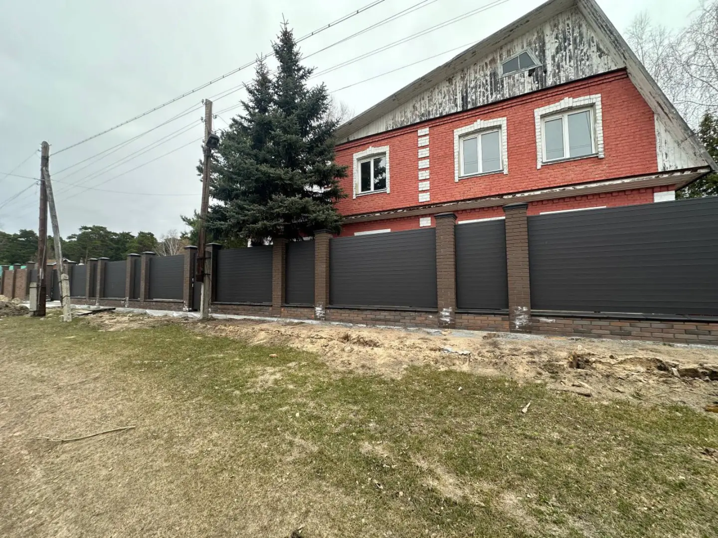 Забор-ранчо из металлического планкена 28м RAL8019 Темный Шоколад МАТТЕ фото 2 в Казани